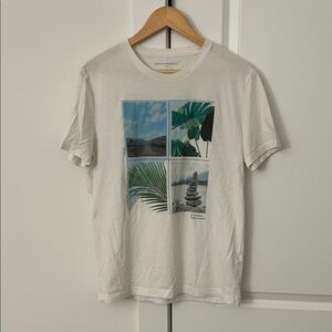 Banana Republic White Nature Graphic Tee